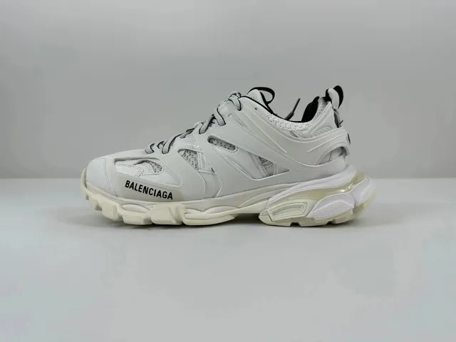 Balenciaga Triple S Triple White