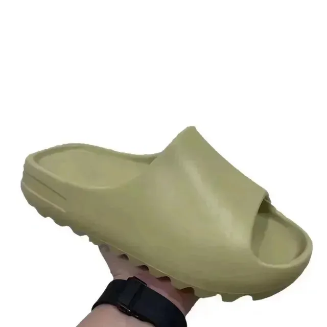 Yeezy Slide Earth