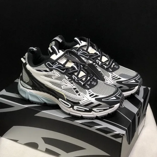 New Balance 530 Off-White