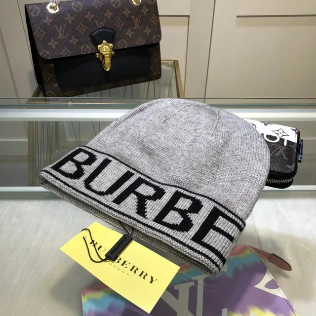 Burberry Logo Beanie Bold Logo