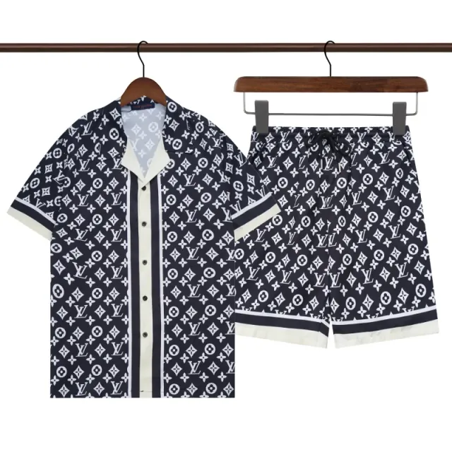 Q198 suit