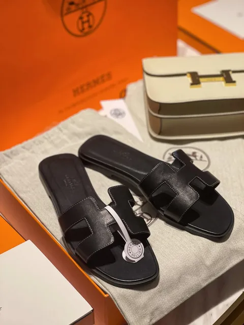 Hermès Oran Sandal H Logo