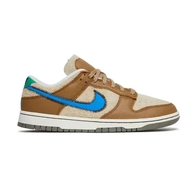 Nike × Travis Scott Dunk Low Cactus Jack