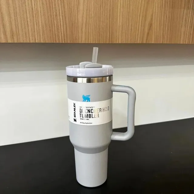 Stanley Quencher H2.0 Tumbler FlowState