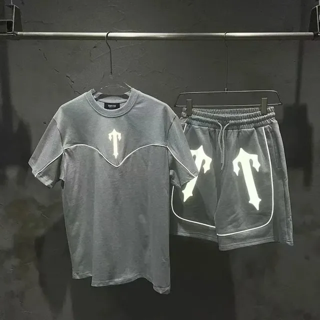 Trapstar T-Shirt and Shorts Set Reflective Logo