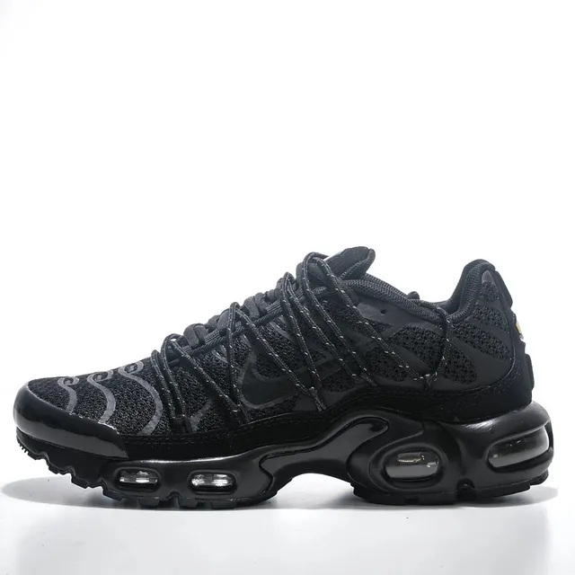 Nike Air Max Plus Triple Black