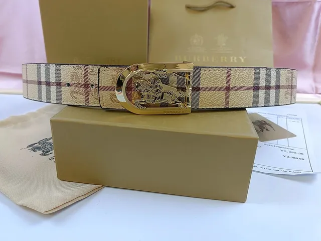 Burberry Equestrian Knight Belt Classic Check