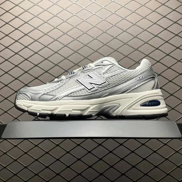 New Balance 9060 Silver Grey