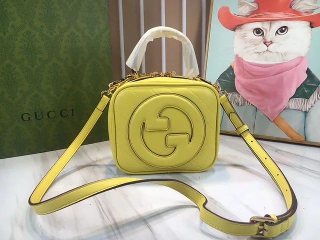 Gucci GG Marmont Mini Bag