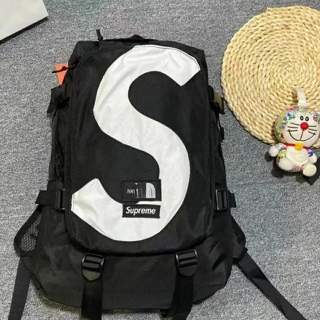 Supreme Backpack The North Face Collaboration