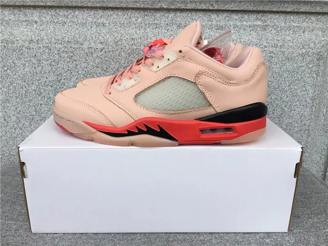 Air Jordan 5 Lustre