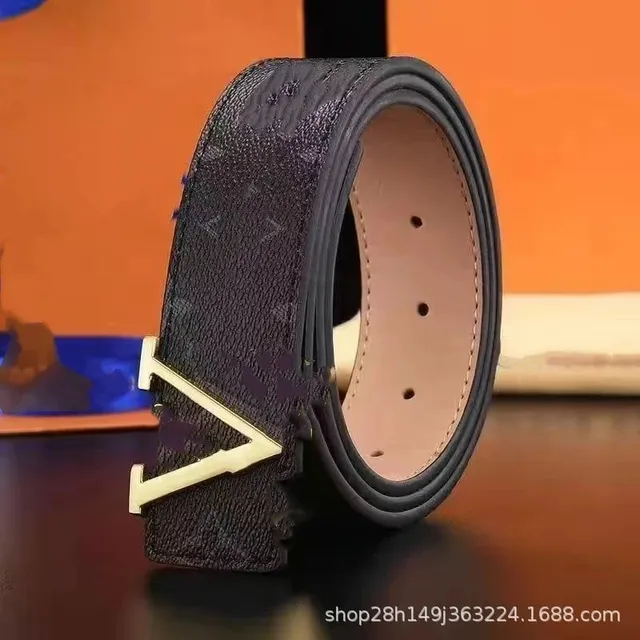 黑花金扣