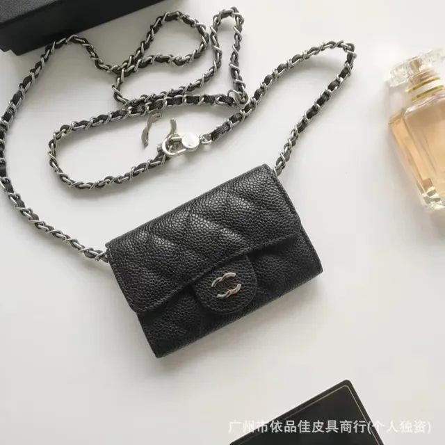 Chanel-鱼子酱黑银