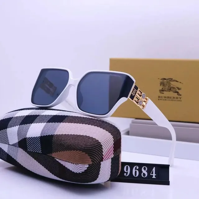 Burberry Square Sunglasses Checkered Case