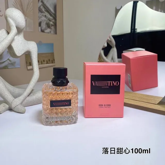 Valentino Born in Roma Coral Fantasy Eau de Parfum