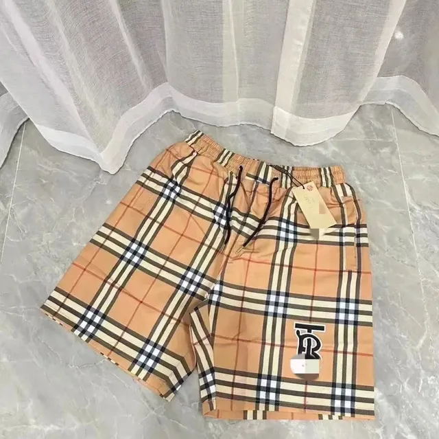 Burberry Checkered Shorts Classic Vintage Check