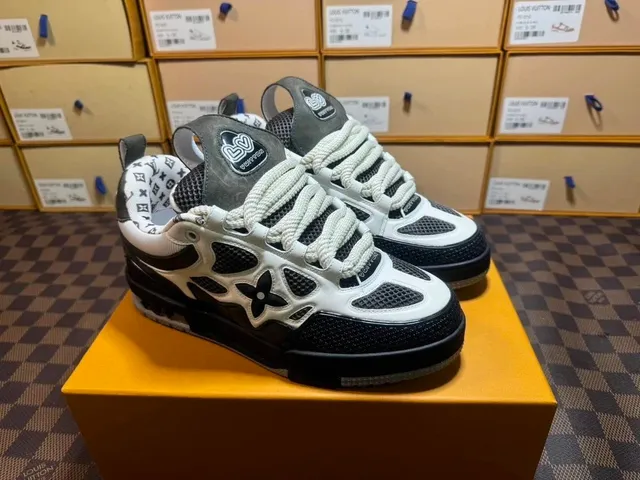白黑棕SK809