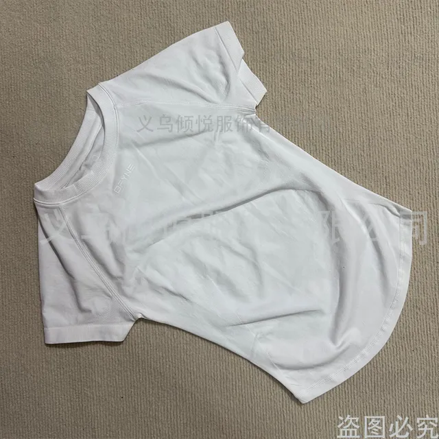 Short-Sleeve Top Minimal Logo
