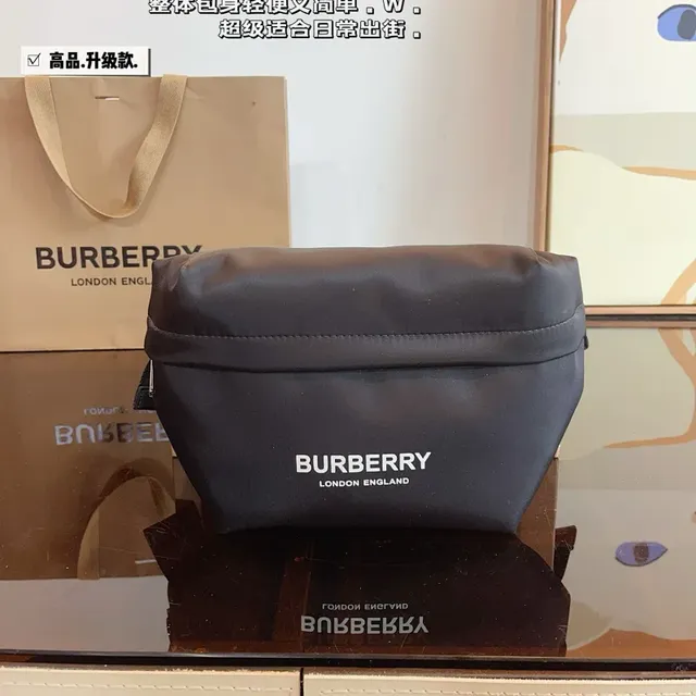 Burberry Belt Bag Logo Print