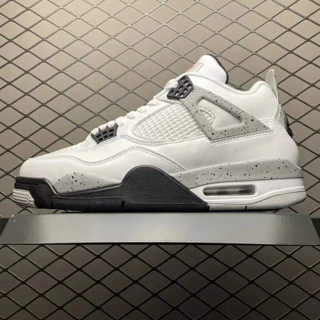 Air Jordan 4