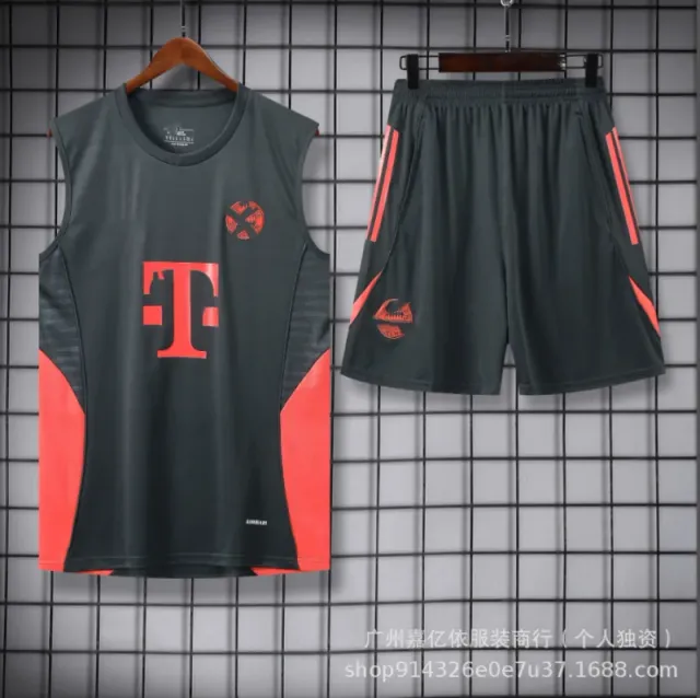 Adidas Training Set T-Mobile Logo