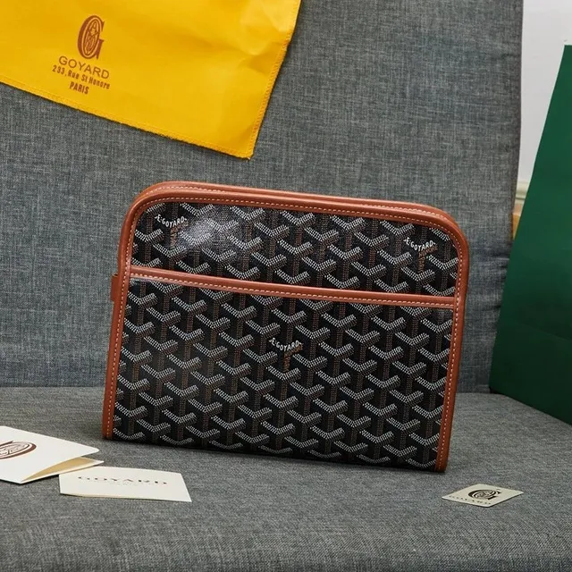Goyard Saint Louis Pouch Chevron Canvas