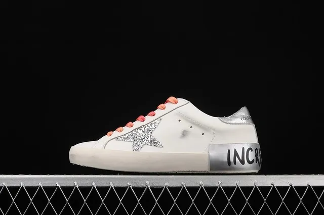 Golden Goose Superstar Glitter Star
