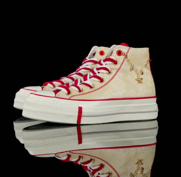 Converse Chuck Taylor All Star High Gold Foil Star Charm