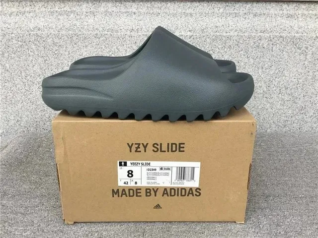 Yeezy Slide Onyx