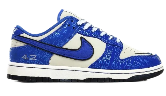 Nike × Travis Scott Dunk Low
