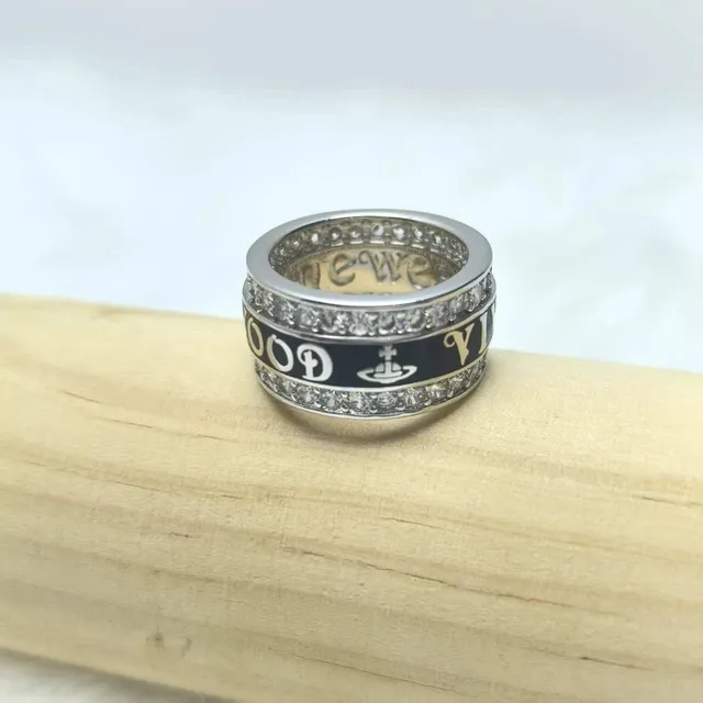 黑色烤漆
