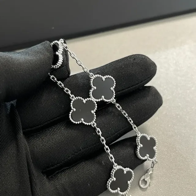 白金色黑玛瑙
