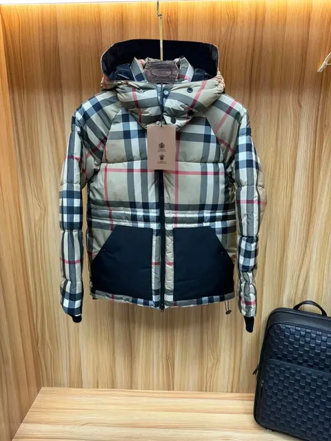 Burberry Check Puffer Jacket Classic Nova Check