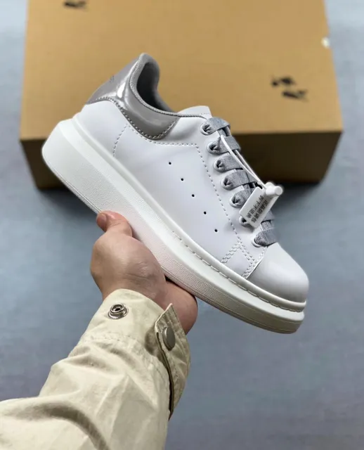 Alexander McQueen Oversized Sneaker White/Grey