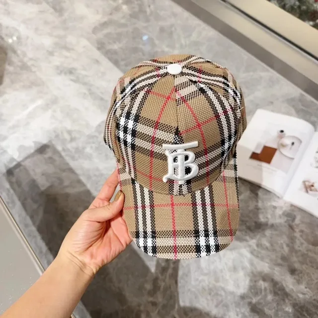 Burberry Baseball Cap Classic Check