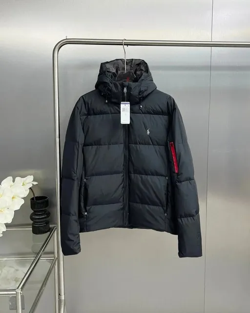 Polo Ralph Lauren Puffer Jacket Classic Fit with Red Zip Pull