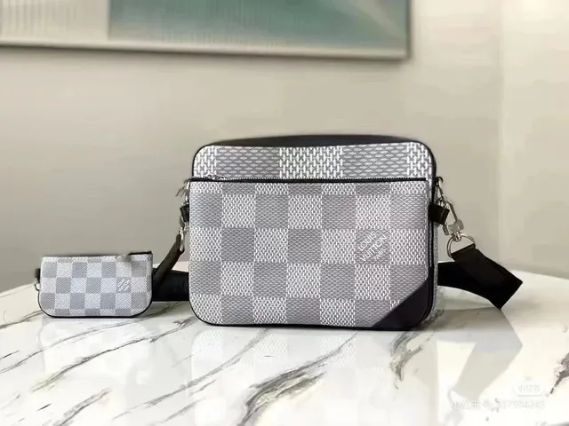 Louis Vuitton On The Go Damier Graphite