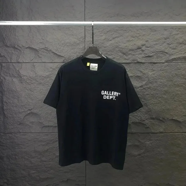 01黑色