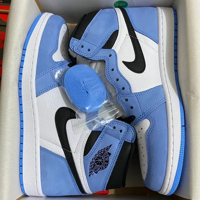 AJ1大学蓝