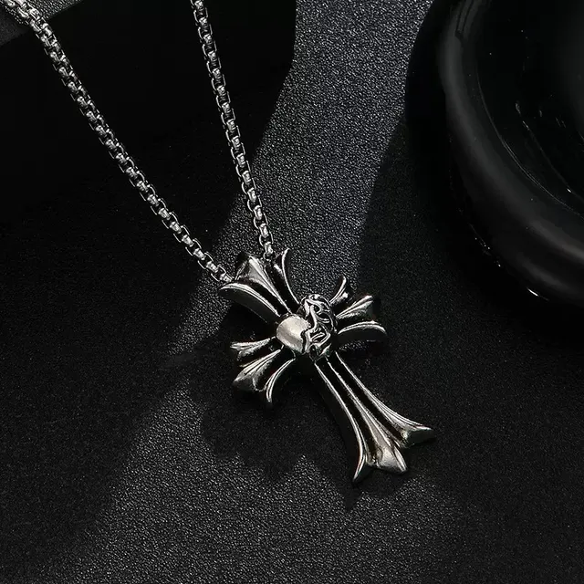 Chrome Hearts Cross Pendant Skull Cross