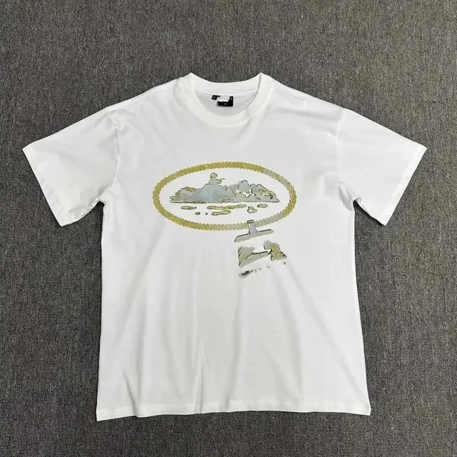 Graphic T-Shirt Oval Landscape Print