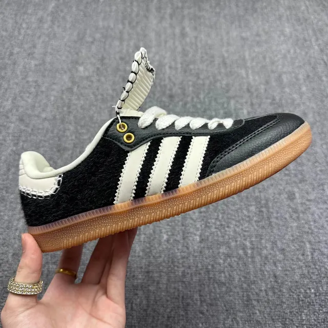 Adidas Samba Black/White Gum