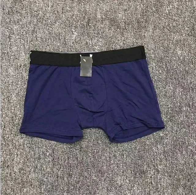 A蓝色