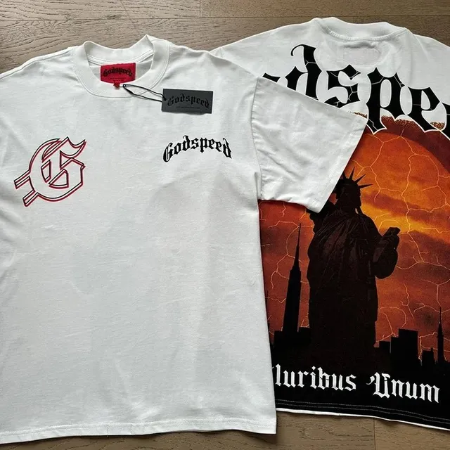 Godspeed Graphic Tee Statue of Liberty Print