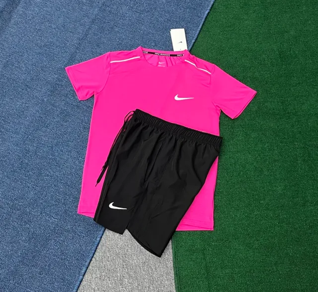 Nike Training Set Vivid Pink/Black