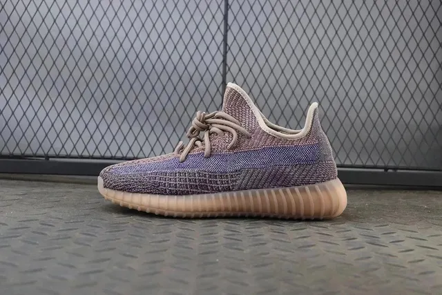 Yeezy 350 V2 Zebra