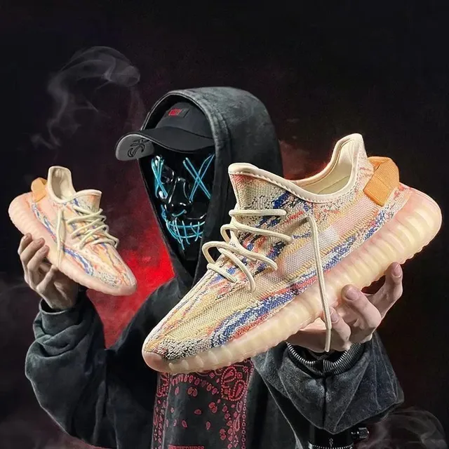 Yeezy 350 V2 Zebra
