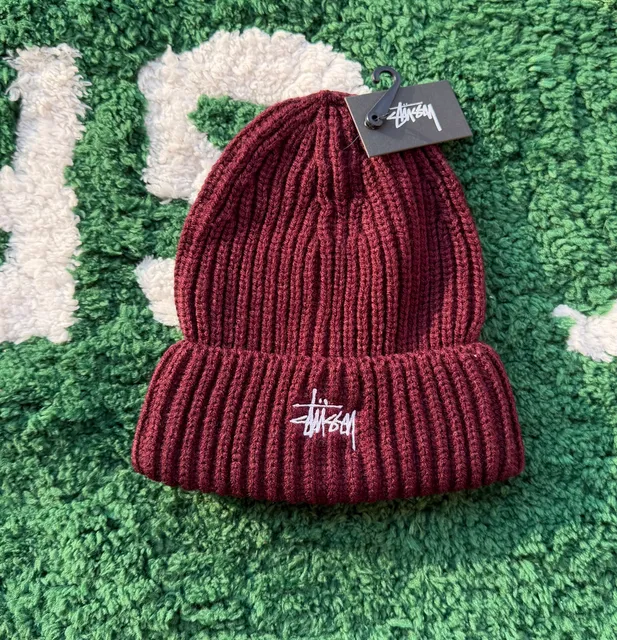 Stüssy Ribbed Beanie Embroidered Logo