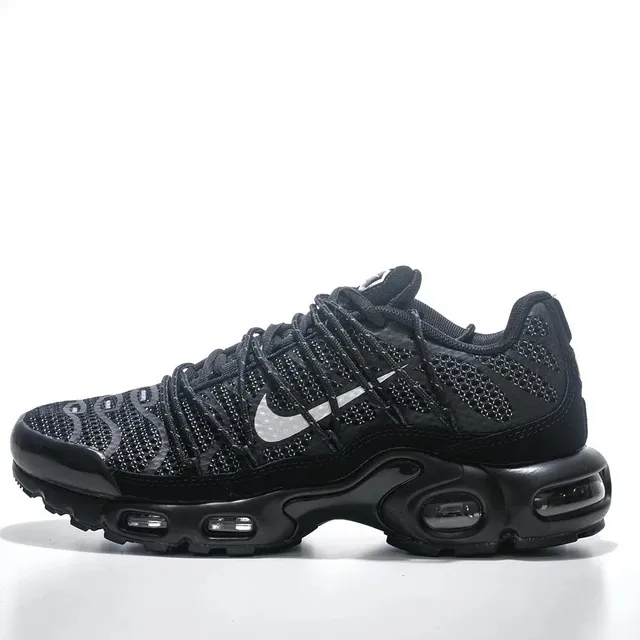 Nike Air Max Plus Triple Black