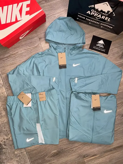 Nike Challenge Windrunner Jacket Light Blue